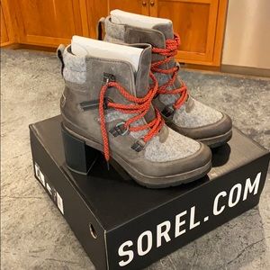 Sorel Women’s Blake Lace Bootie